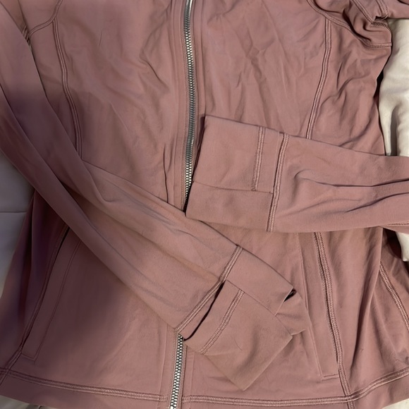 Hooded Align Jacket - Picture 3 of 4